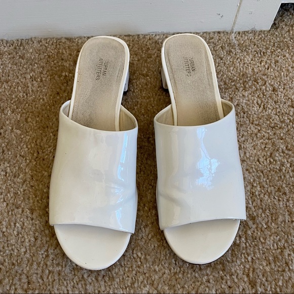 Urban Outfitters Patent Patti Mules - Picture 4 of 9